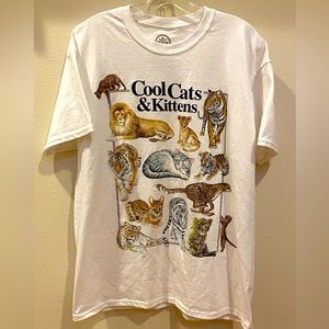 DOM Cool Cats & Kittens Graphic T-Shirt Men’s Large (42/44) White